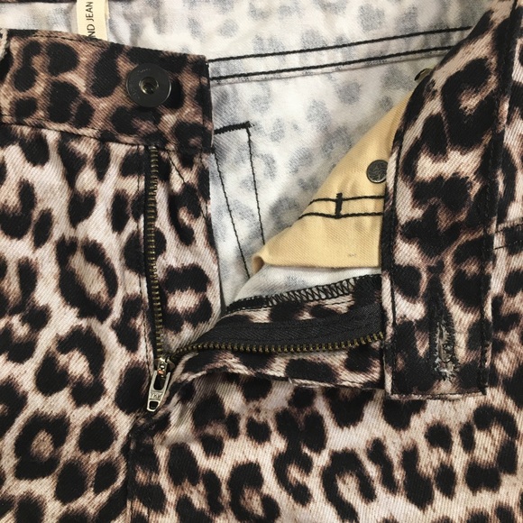 NWOT Rag & Bone Snow Leopard Boyfriend Jeans Size 28 - Picture 5 of 14